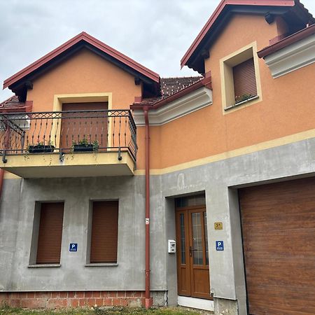Apartman Galerija Оґулин Екстер'єр фото