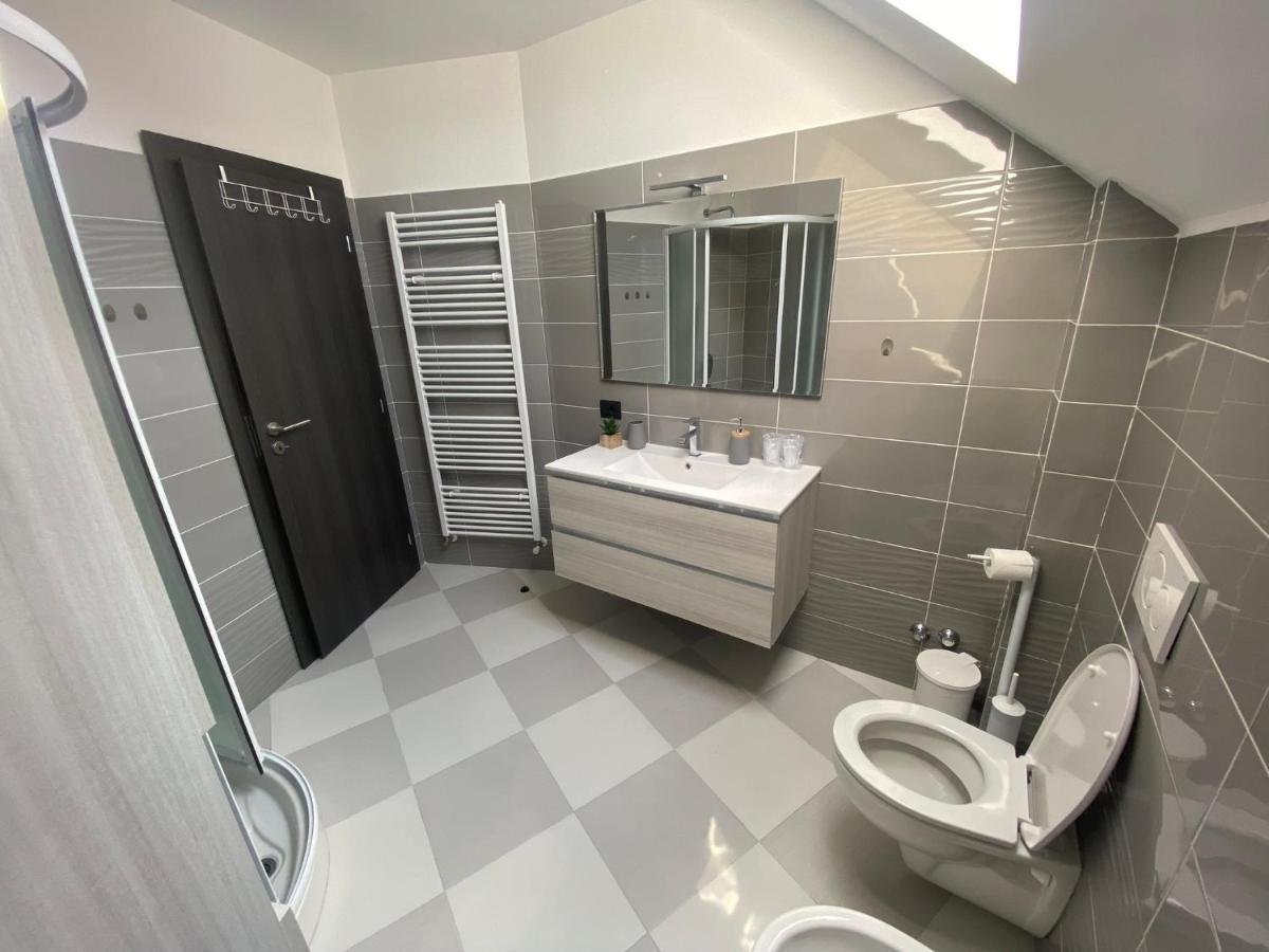 Apartman Galerija Оґулин Екстер'єр фото