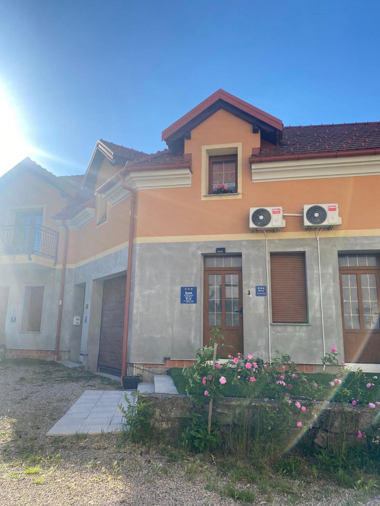 Apartman Galerija Оґулин Екстер'єр фото